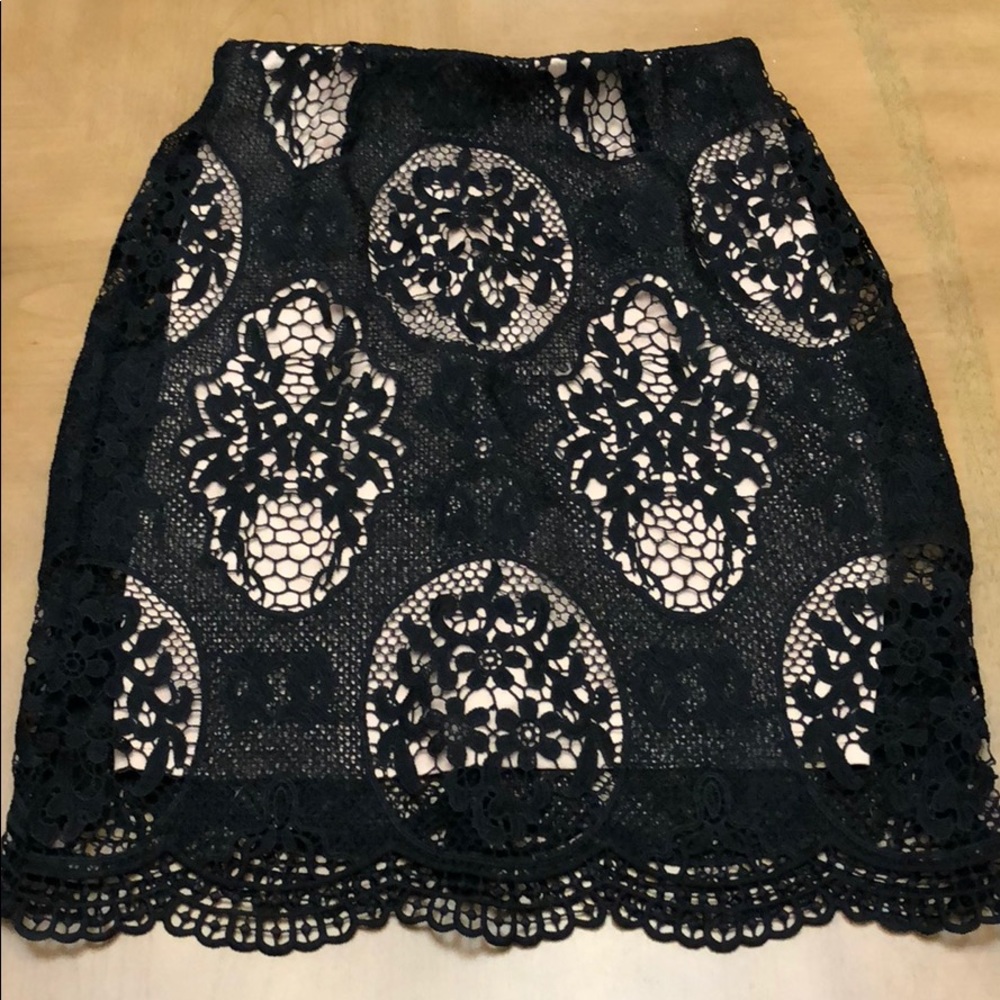 Forever 21 Medium black lace skirt
